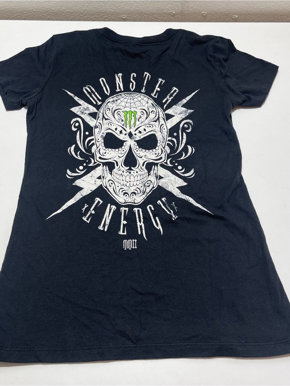 Monster Energy Skull Women’s S V-neck Black Graphic Top Tee Grunge Skater Biker